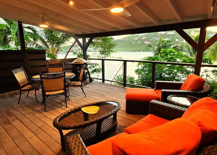 Les Balcons D'Oyster Pond