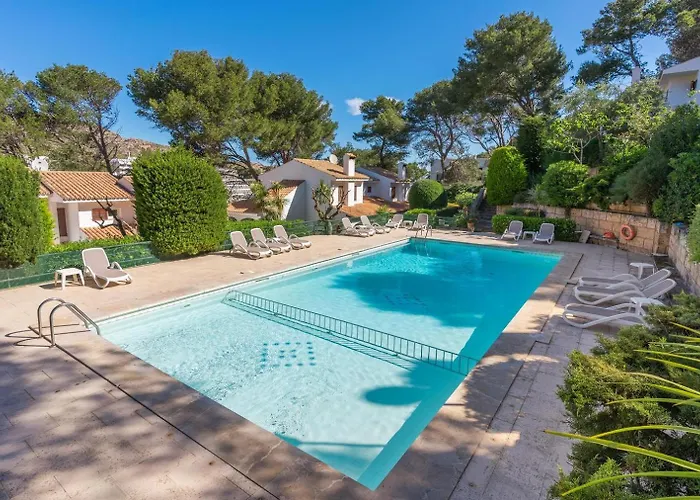 Can Botana 4-Gorgeous Beach Accommodation
