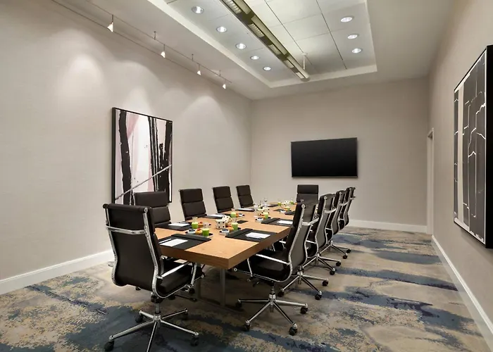 Twelve Midtown, Autograph Collection