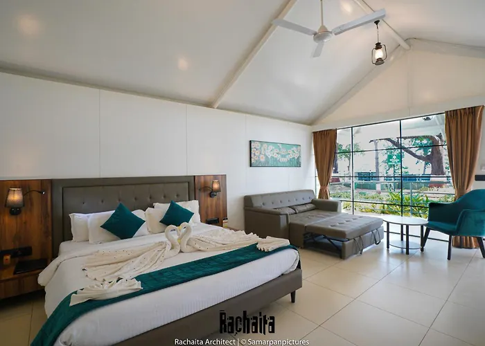 White Feather Resort Kauncha