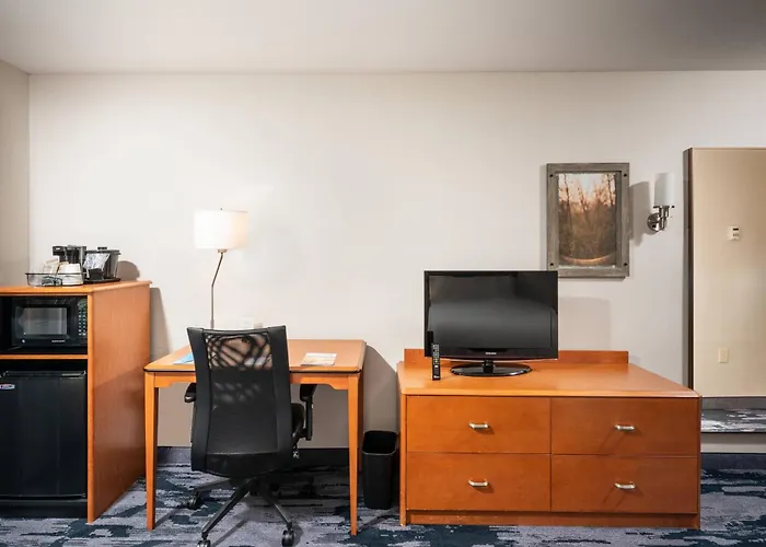 Fairfield Inn And Suites By Marriott New Bedford