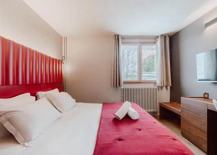 Alpeen Hotel