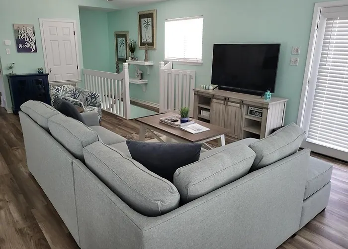 Ocean View, Short Walk To Beach, Free Golf Cart