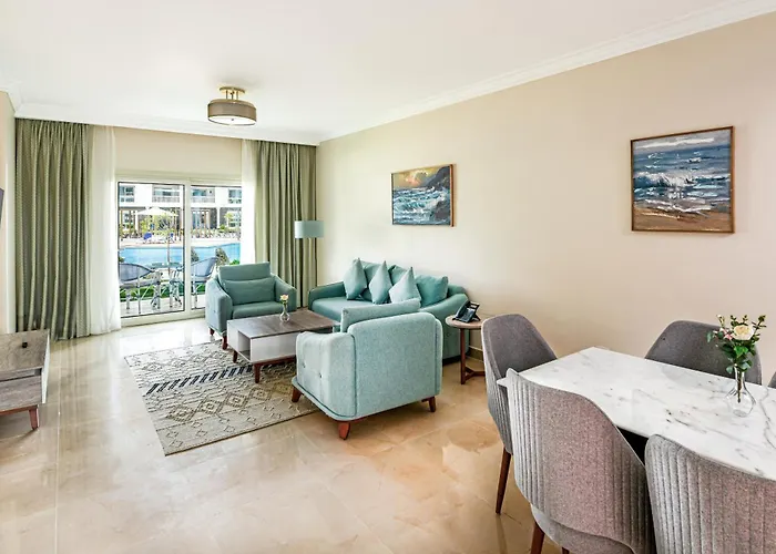 Azur One Eleven Hotel Alamein