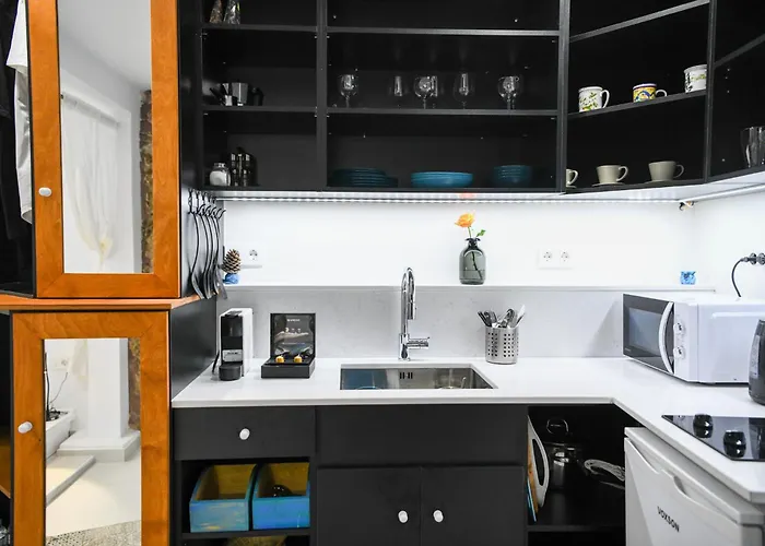 Ziv Boutique Apartments Town Square II