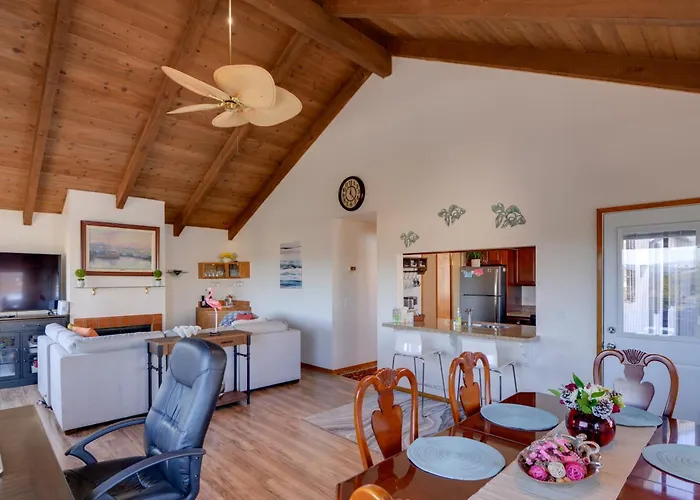 Breezy & Central Monterey Apt With Bay View!