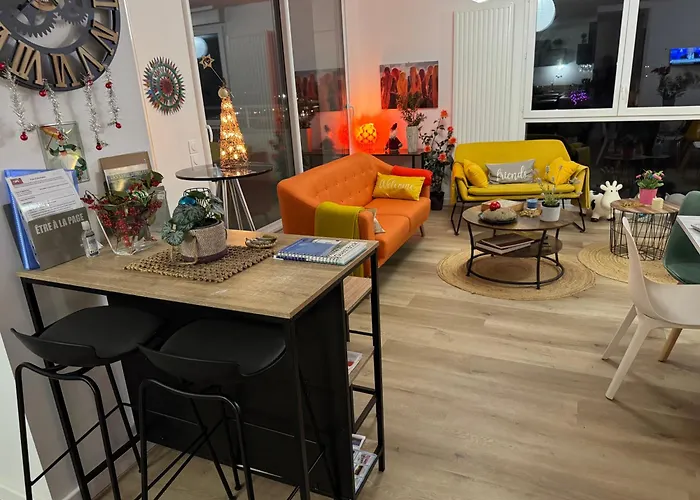 Vannes quartier gare roof top haut standing 8 personnes