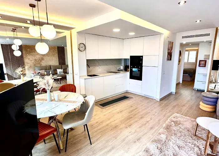 Bajondillo Sea View Apartment- Torremolinos