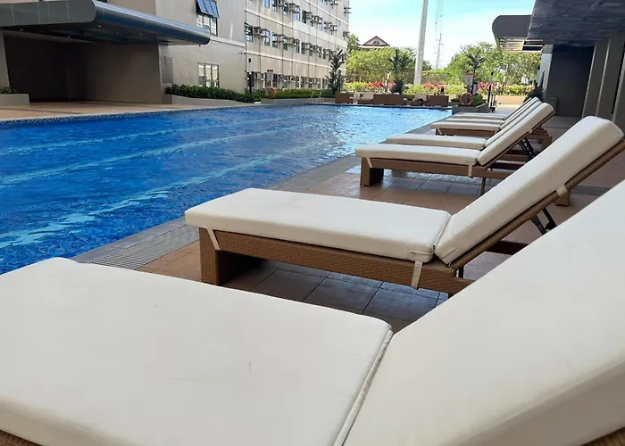 Smdc Green 2 Staycation, The Traditional & Modern Fusion Condo