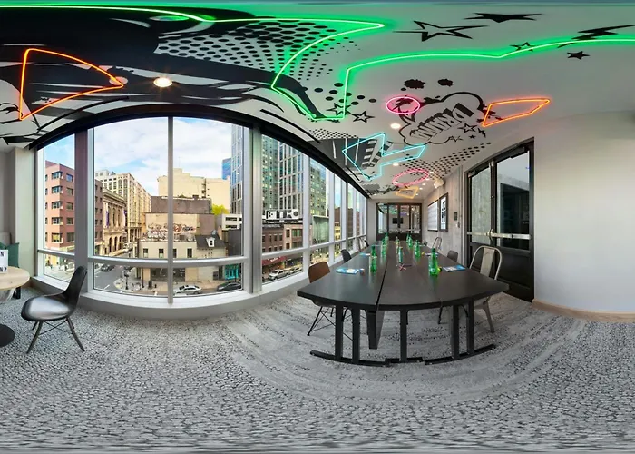 Moxy Boston Downtown