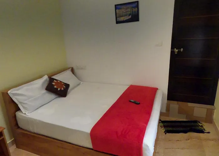 Clive Ten Resorts Athirappilly,10 Minutes Drive From Athirappilly Waterfall
