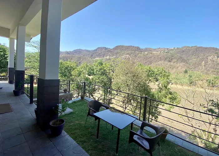 Lake 1 Estate