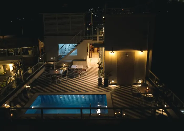 Hotel Naren Villa