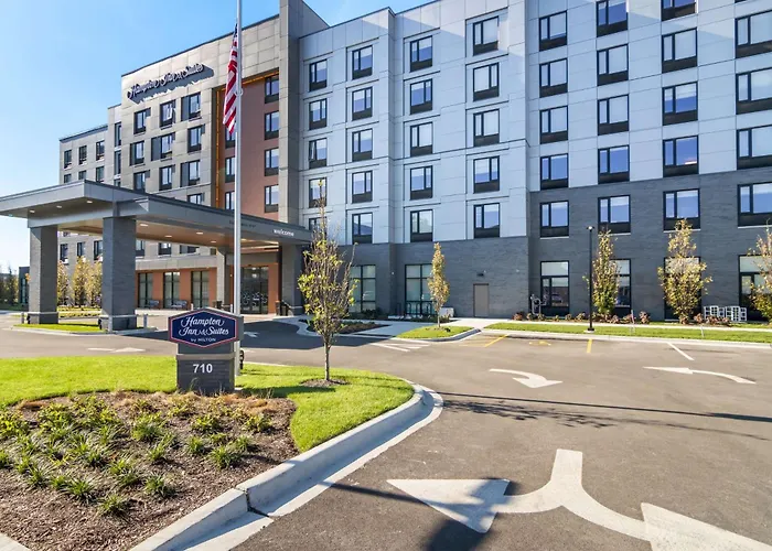 Hampton Inn & Suites Chicago Medical District Uic