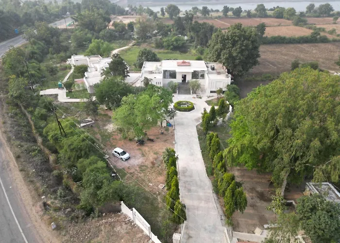 Eriline Resort
