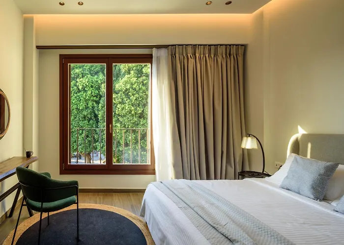 Arthur Suites In Old Town