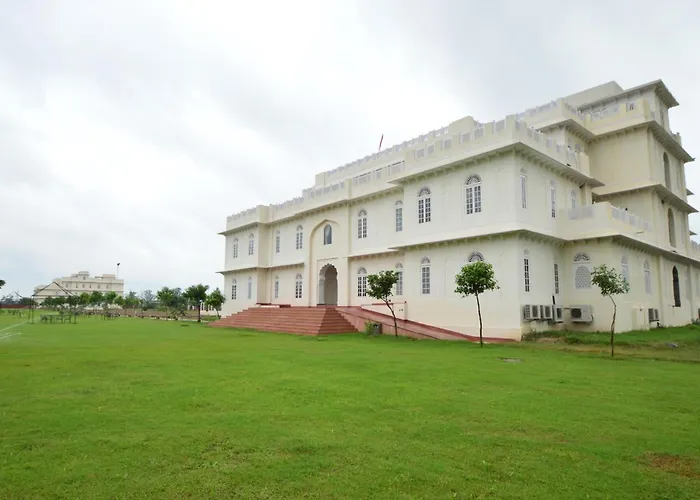 Aaram Baagh Agra By Pachar Group