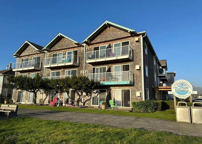 Inn At The Shore