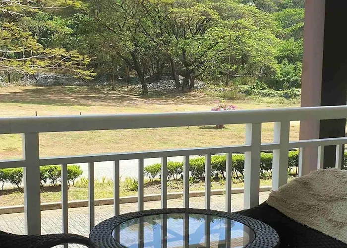 Luxurious Family Room Pico De Loro