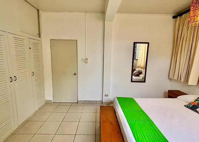 Villa De Playa, Paseo De Los Turistas