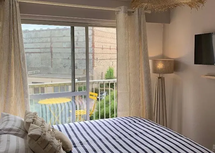 Ma cabane de plage studio avec balcon et parking