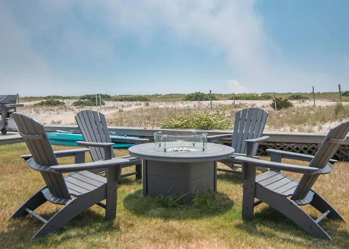 North Truro Beachfront Cottage With Cozy Backyard