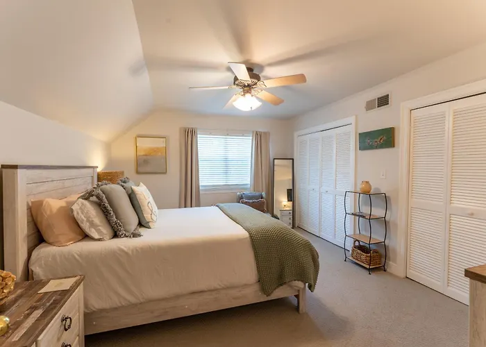 Sleepy Lagoon Cottage