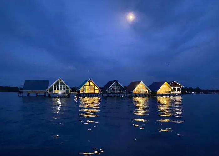 Adil Waterhouse Resort