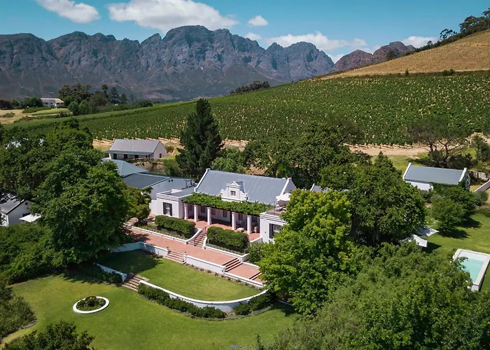 Mont Rochelle Hotel And Vineyard