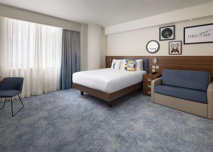 Hampton By Hilton London Gatwick Airport