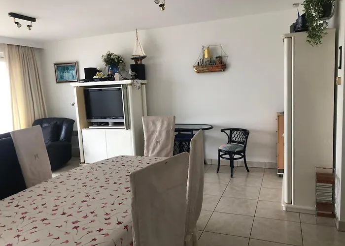 Residentie Sofia, Coxy-Beach, Iepenwal, Kraaienest, Atlantic, Royal, Miramar Koksijde