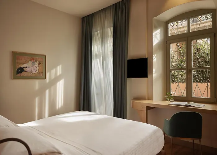 Domus Blanc Boutique Hotel