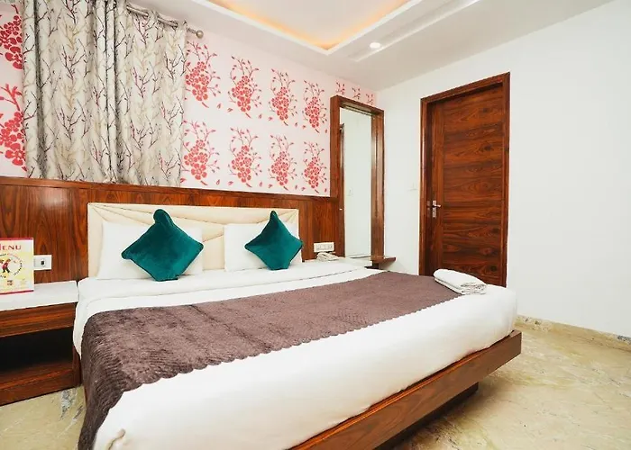 Hotel Kabir Palace Karol Bagh
