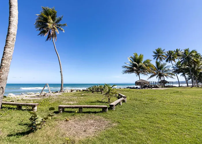 Las Canas Beach Retreat