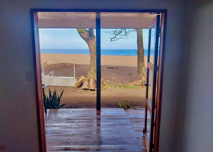 Playa Del Fuego Camiguin Beach Hostel & Resort