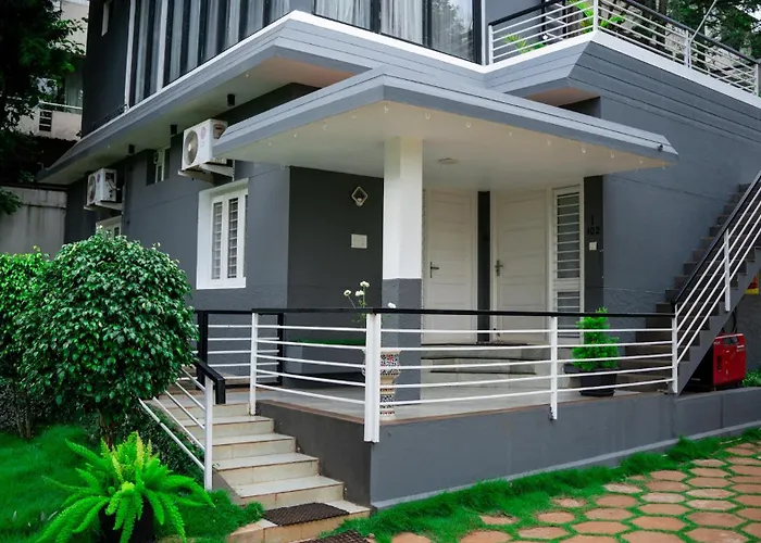Thavika Silverwoods Residence