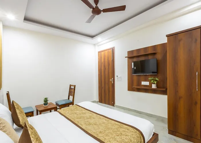Hotel Gill Comfort Inn - Close To Medanta, Artemis And Fortis Hospital
