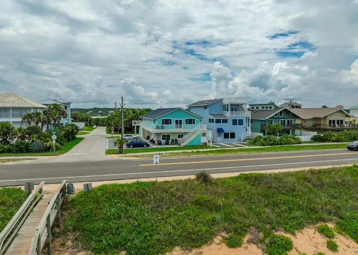 Steps To Flagler Beach! Cozy 1-Br Oceanfront Retreat Dog-Friendly