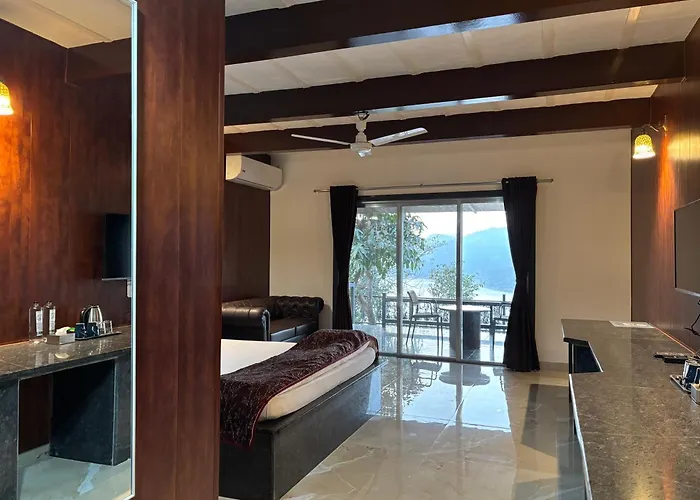 The Green Gate Resort Mulshi