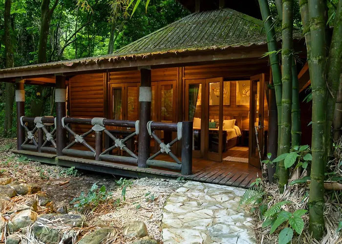 Platon Ecolodge