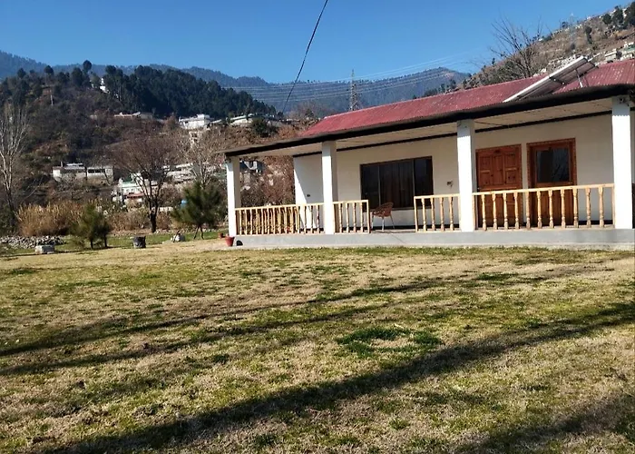 Country Club Balakot - Round Bed Cottage
