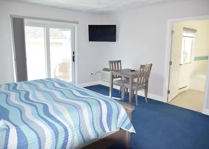 Rhea'S Inn By The Sea