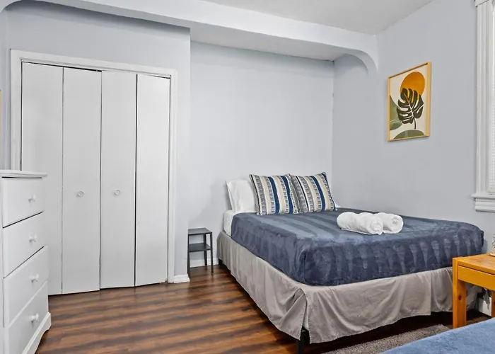 Cozy 1 Bedroom Apt - 3 Blocks To Beach - Sleeps 6