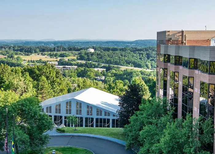 Woodcliff Hotel And Spa