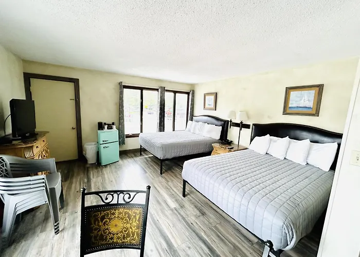 Silver Sands Hotel & Resort