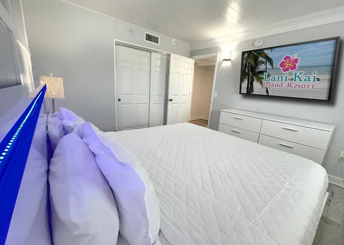 Lani Kai Island Resort (Adults Only)
