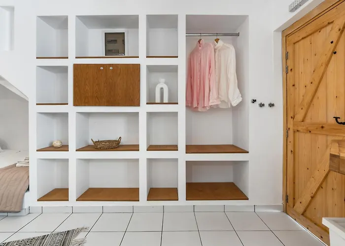 Ziv Boutique Apartments Town Square II