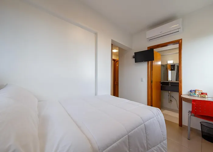 Slim Hotel Sao Jose Zion