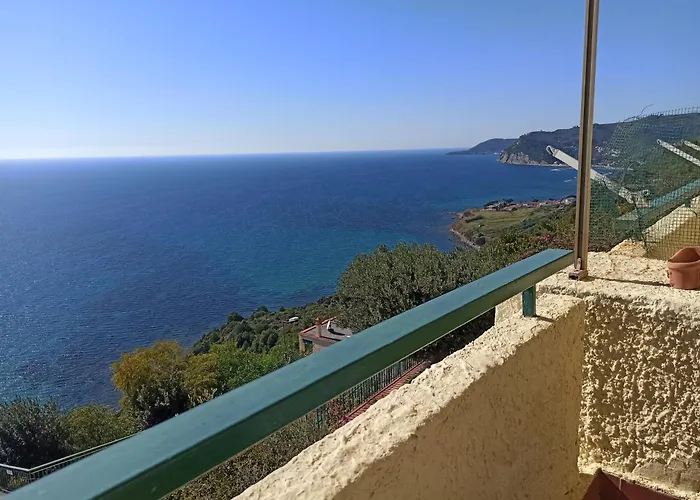 Appartamento panoramico Parco dei Ciliegi Mezzatorre San Mauro Cilento Acciaroli