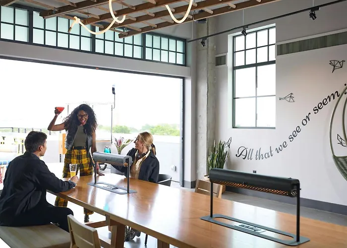 Moxy Charleston Downtown